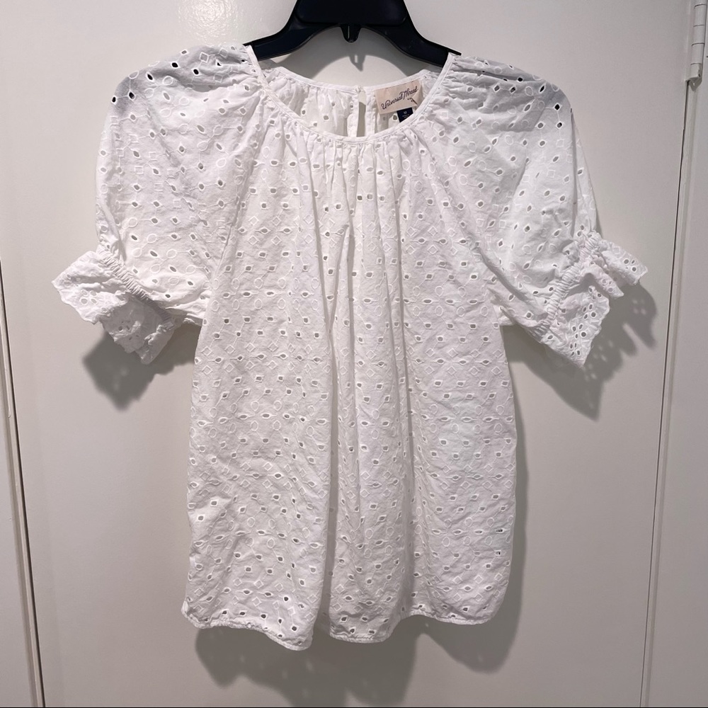 Eyelet top